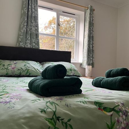 Forestry Cottage. Hot Tub, Open Fire, Dog Friendly Gaywood Экстерьер фото