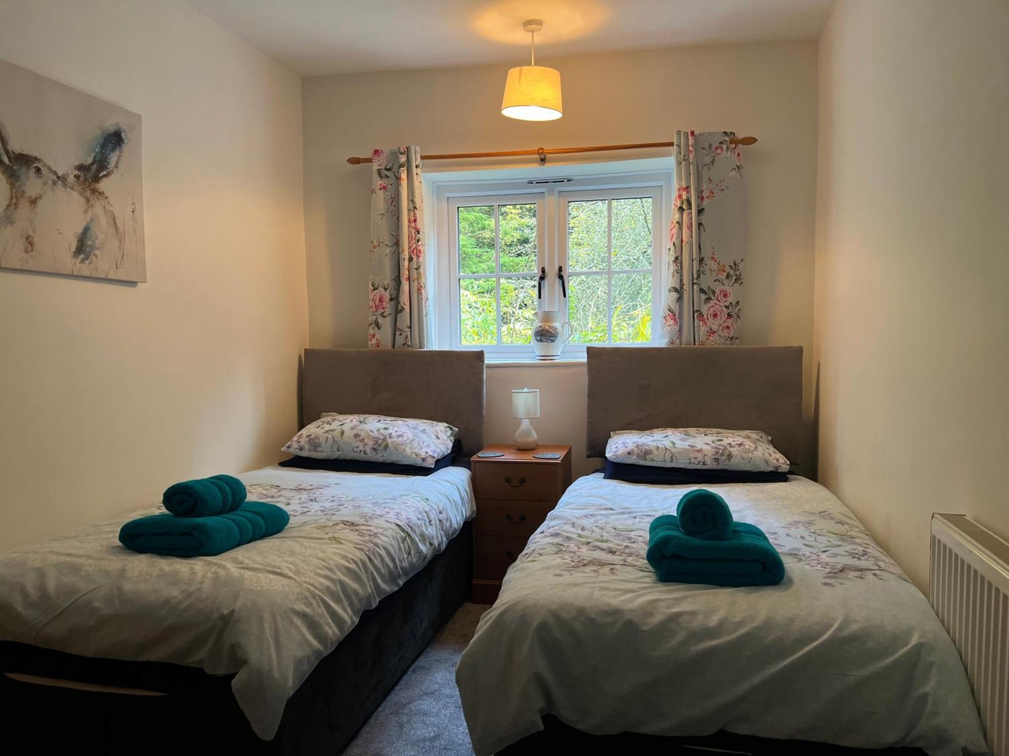 Forestry Cottage. Hot Tub, Open Fire, Dog Friendly Gaywood Экстерьер фото