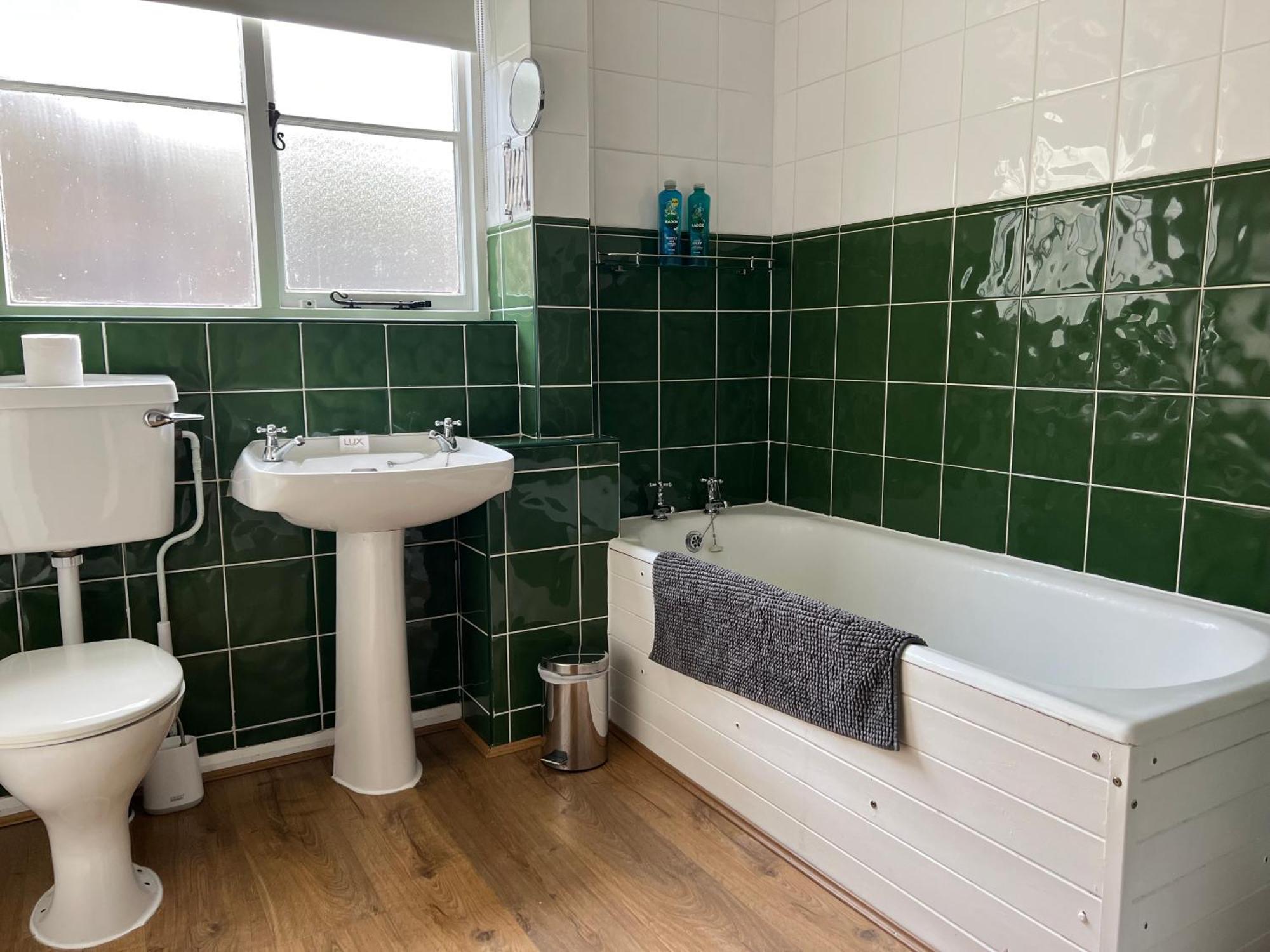 Forestry Cottage. Hot Tub, Open Fire, Dog Friendly Gaywood Экстерьер фото